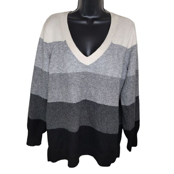 Lane Bryant Classic V-Neck Tunic Pullover Sweater 18/20 - Picture 1 of 6